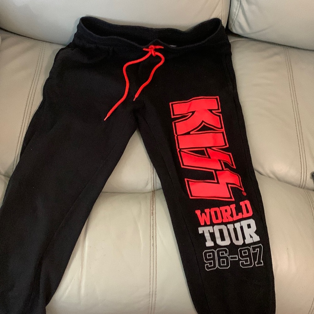 Kiss sweat pants